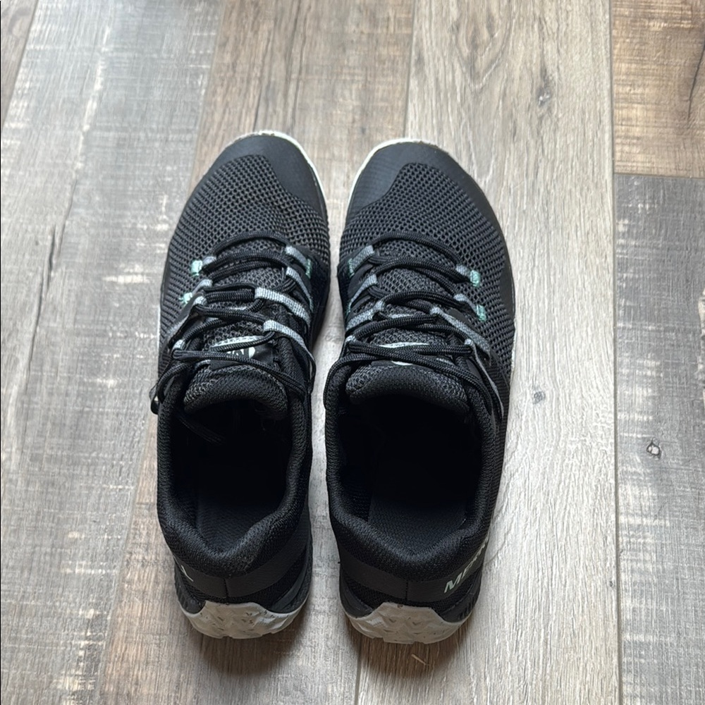 Merrell Woman’s Barefoot Trail Glove Running Shoes - Picture 4 of 6